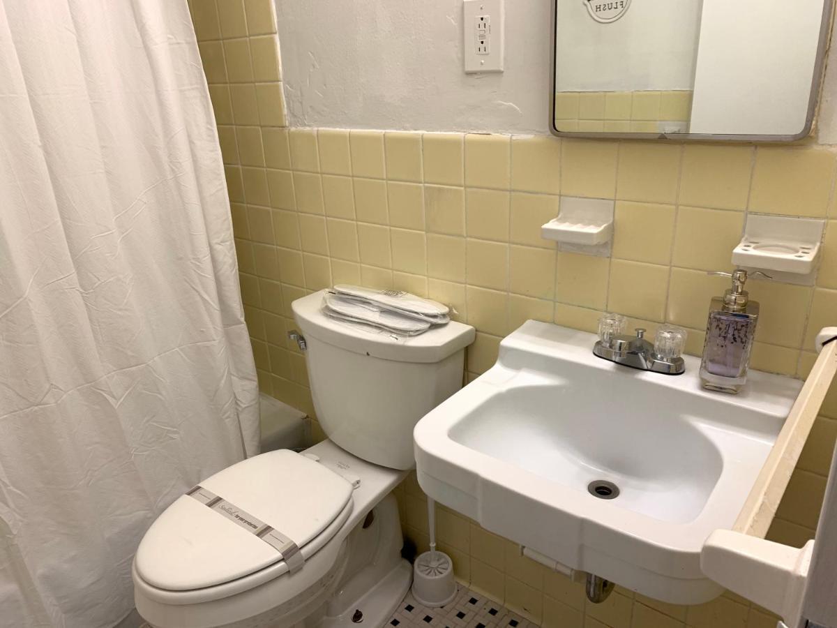 1 Bedroom Downtown Condo Amazing Location*Self Check-In** Атланта Екстер'єр фото