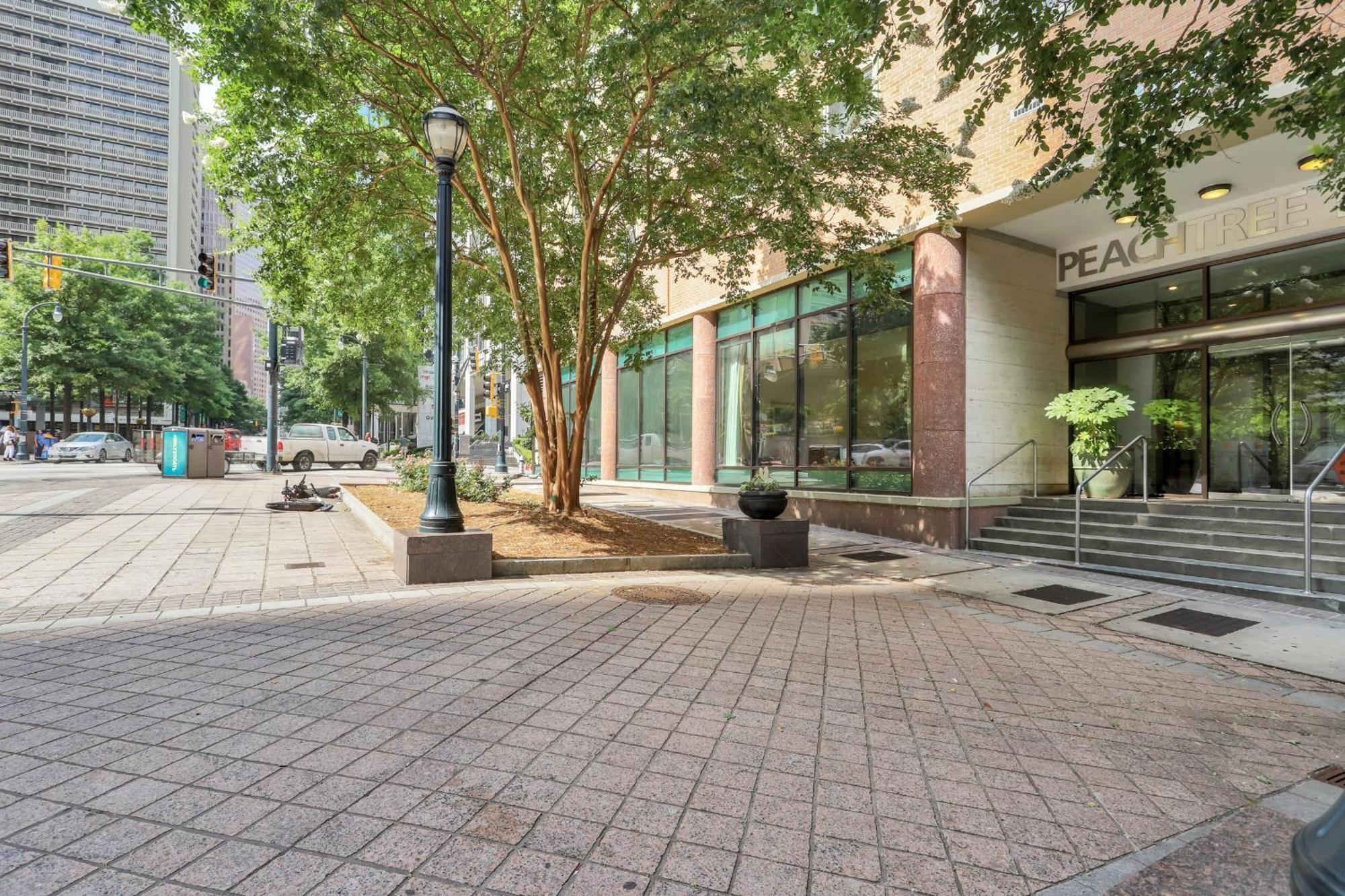 1 Bedroom Downtown Condo Amazing Location*Self Check-In** Атланта Екстер'єр фото